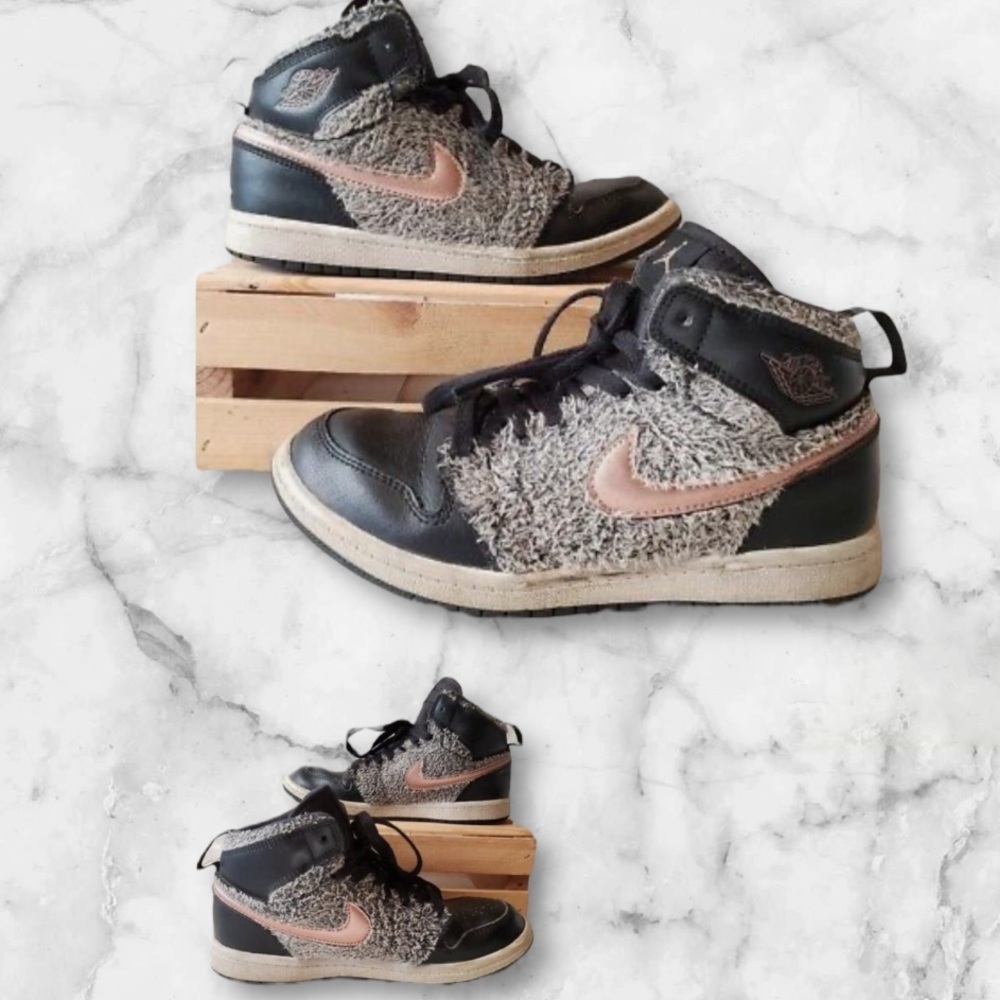 Jordan 1 Retro High GP Shoes 705321-022 Youth Sz 3Y Black/Bronze/Gray Faux Fur